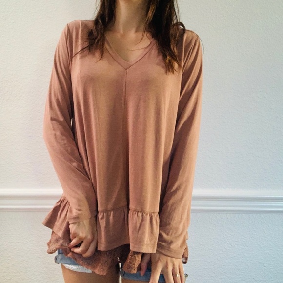 Kori Sweaters - Kori v neck long sleeve sweater brown small